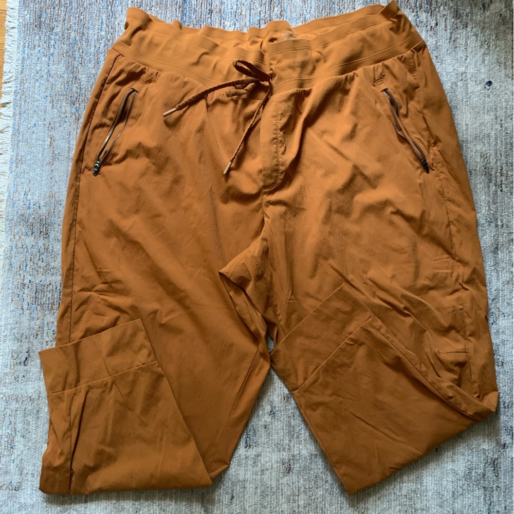 Athleta Trekkie North Joggers